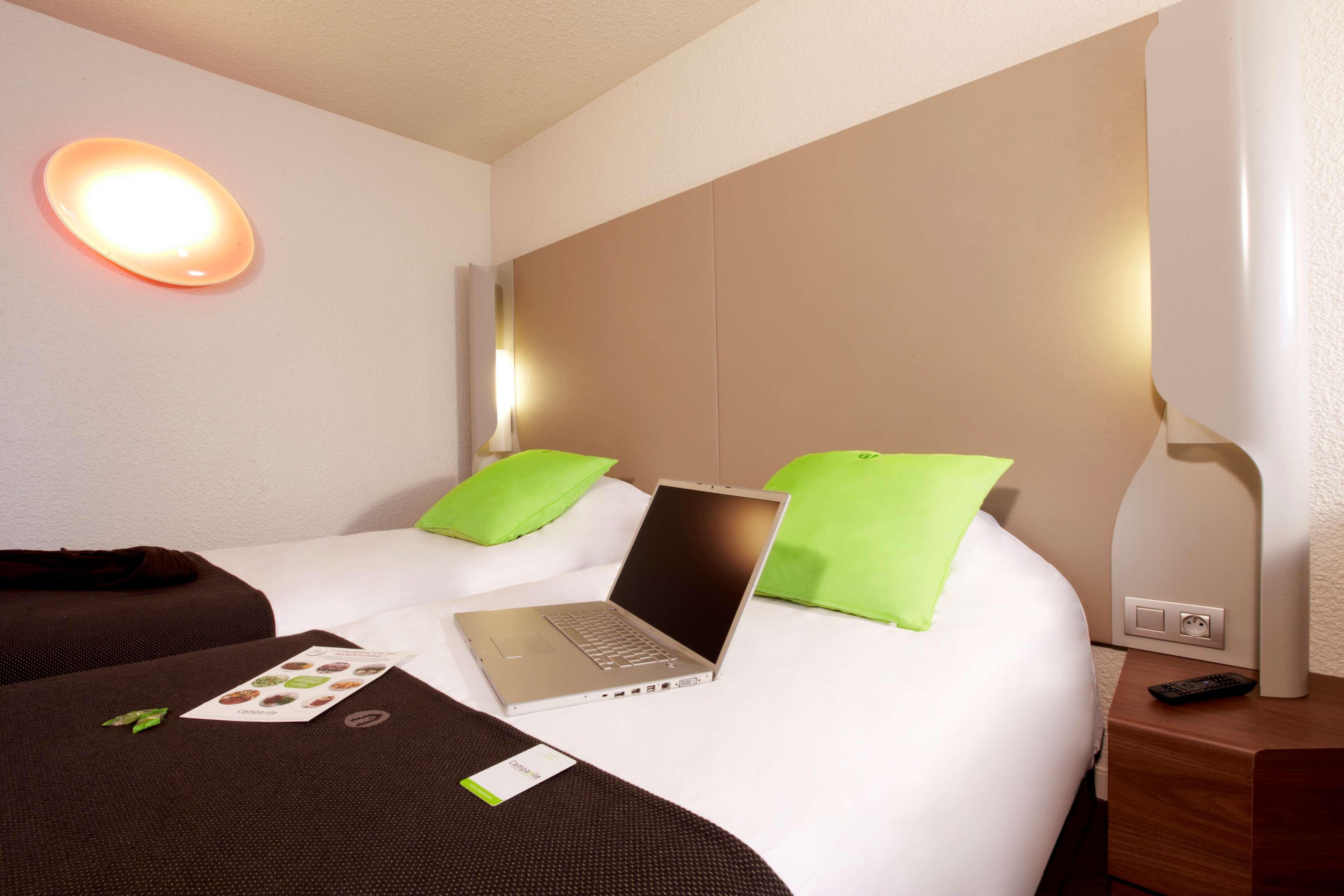 Campanile Les Ulis - Courtaboeuf Hotell Rum bild