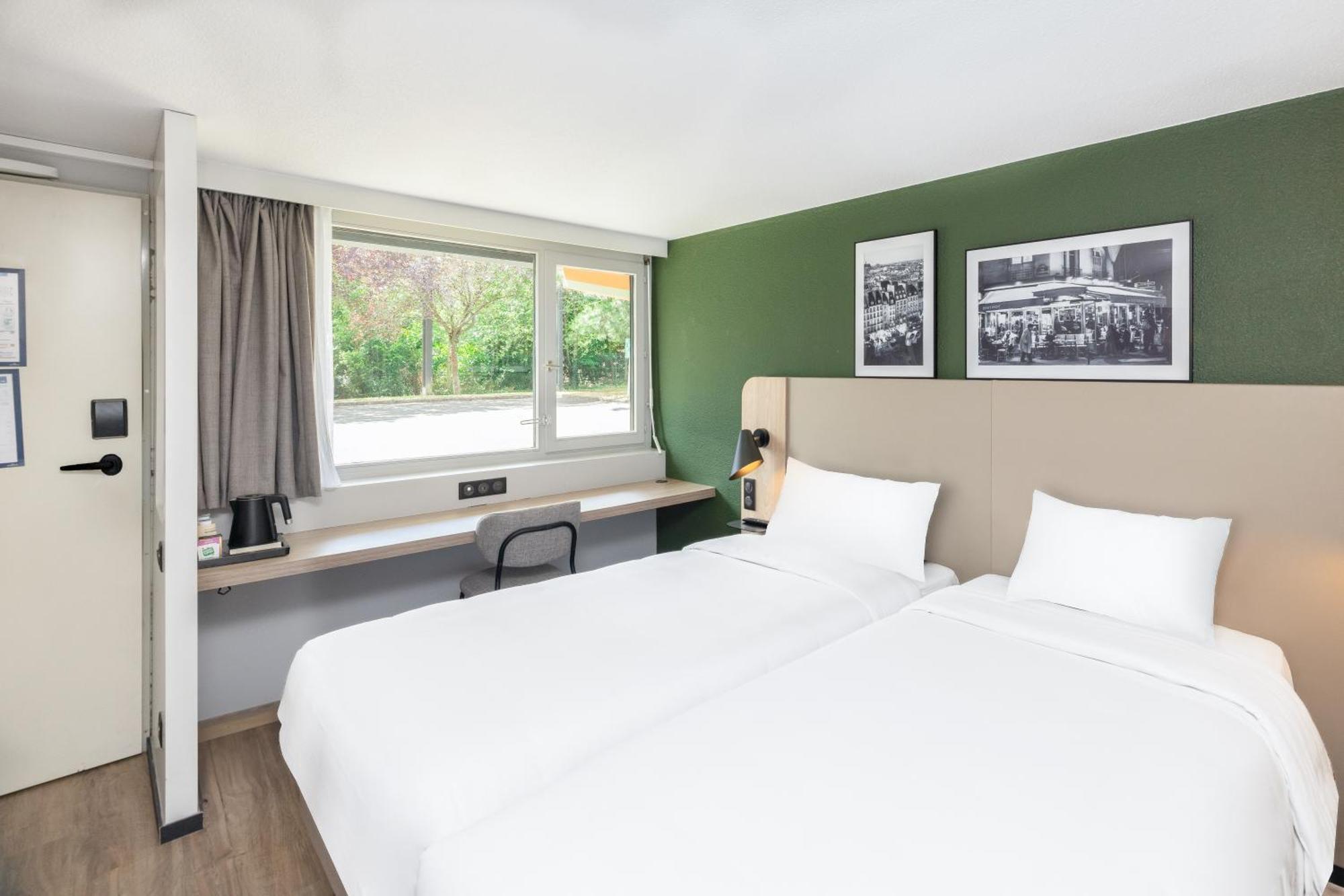 Campanile Les Ulis - Courtaboeuf Hotell Exteriör bild