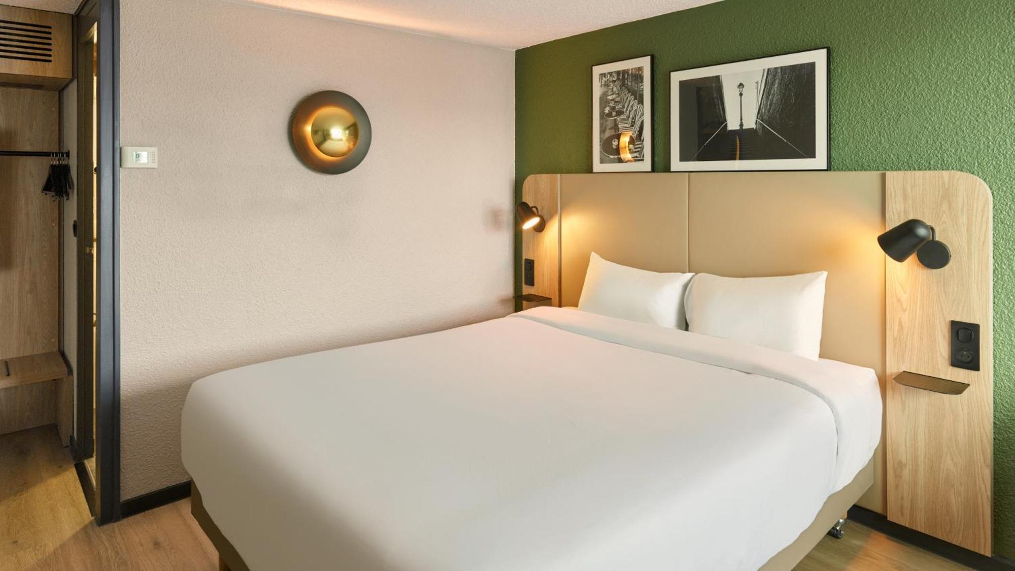 Campanile Les Ulis - Courtaboeuf Hotell Exteriör bild
